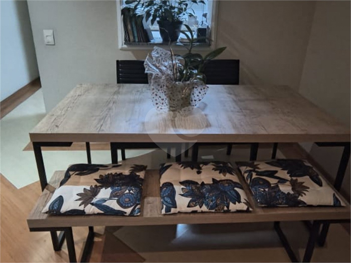 Apartamento à venda com 3 quartos, sendo 1 suíte, em Jardim Íris, São Paulo, SP