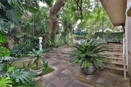 Casa Térrea à venda com 4 quartos, sendo 2 suítes, em Jardim Europa, São Paulo, SP