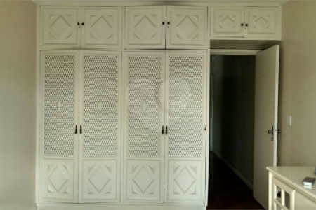 Sobrado à venda com 3 quartos, sendo 1 suíte, em Brooklin Paulista, São Paulo, SP
