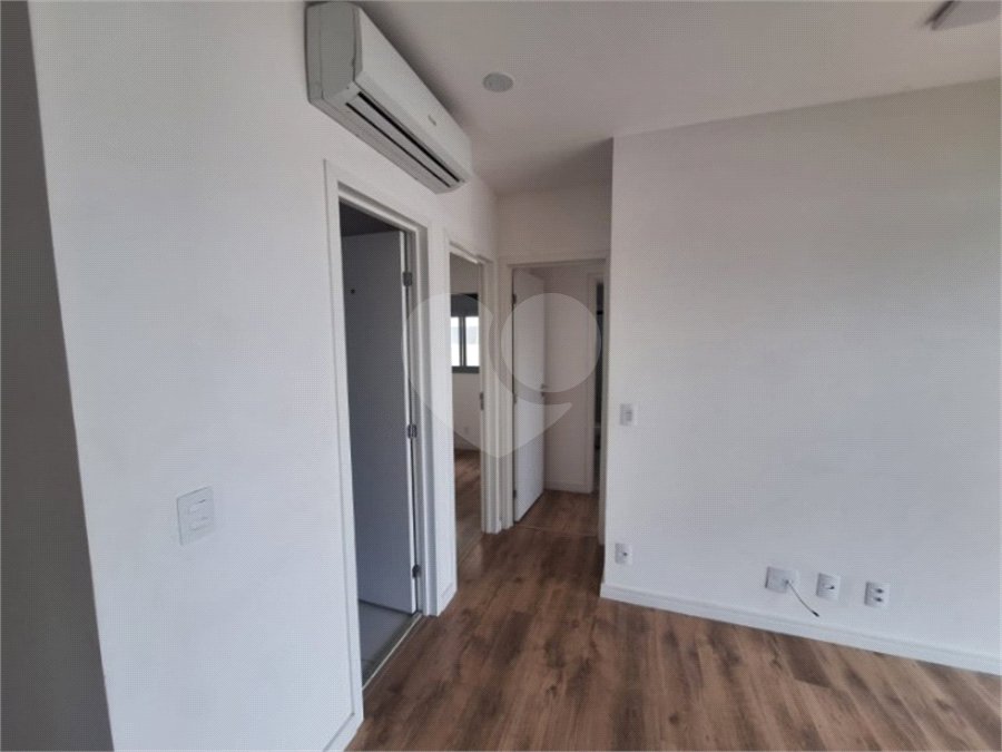 Apartamento à venda com 2 quartos, sendo 1 suíte,  em Vila Esperança, São Paulo, SP