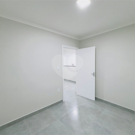 Apartamento à venda com 2 quartos em Lopes de Oliveira, Sorocaba, SP