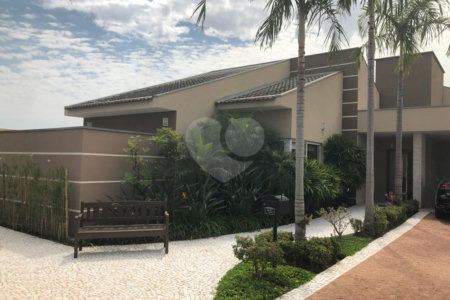 Casa à venda com 5 suítes no condomínio Terras de Mont Serrat, Salto - SP