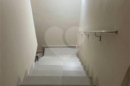 Sobrado à venda com 4 quartos em Jardim Bonfiglioli, São Paulo, SP