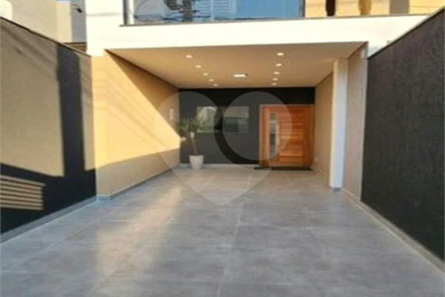 Casa à venda com 2 suítes, no condomínio Residencial Oliveira, São Paulo - SP