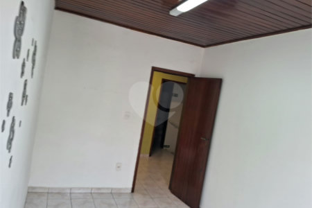 Casa à venda com 3 quartos em Anhangabaú, Jundiaí, SP