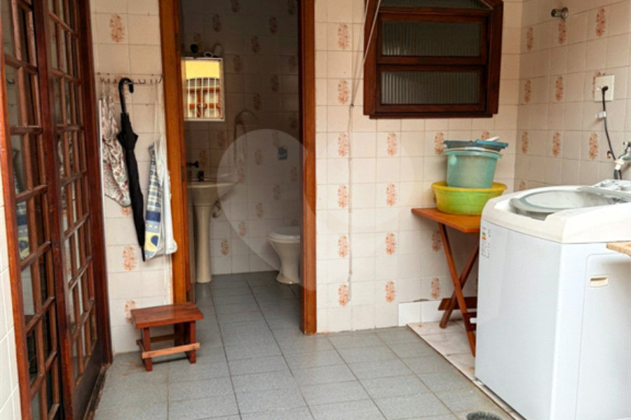 Sobrado à venda com 3 quartos, sendo 1 suíte, em Tremembé, São Paulo, SP