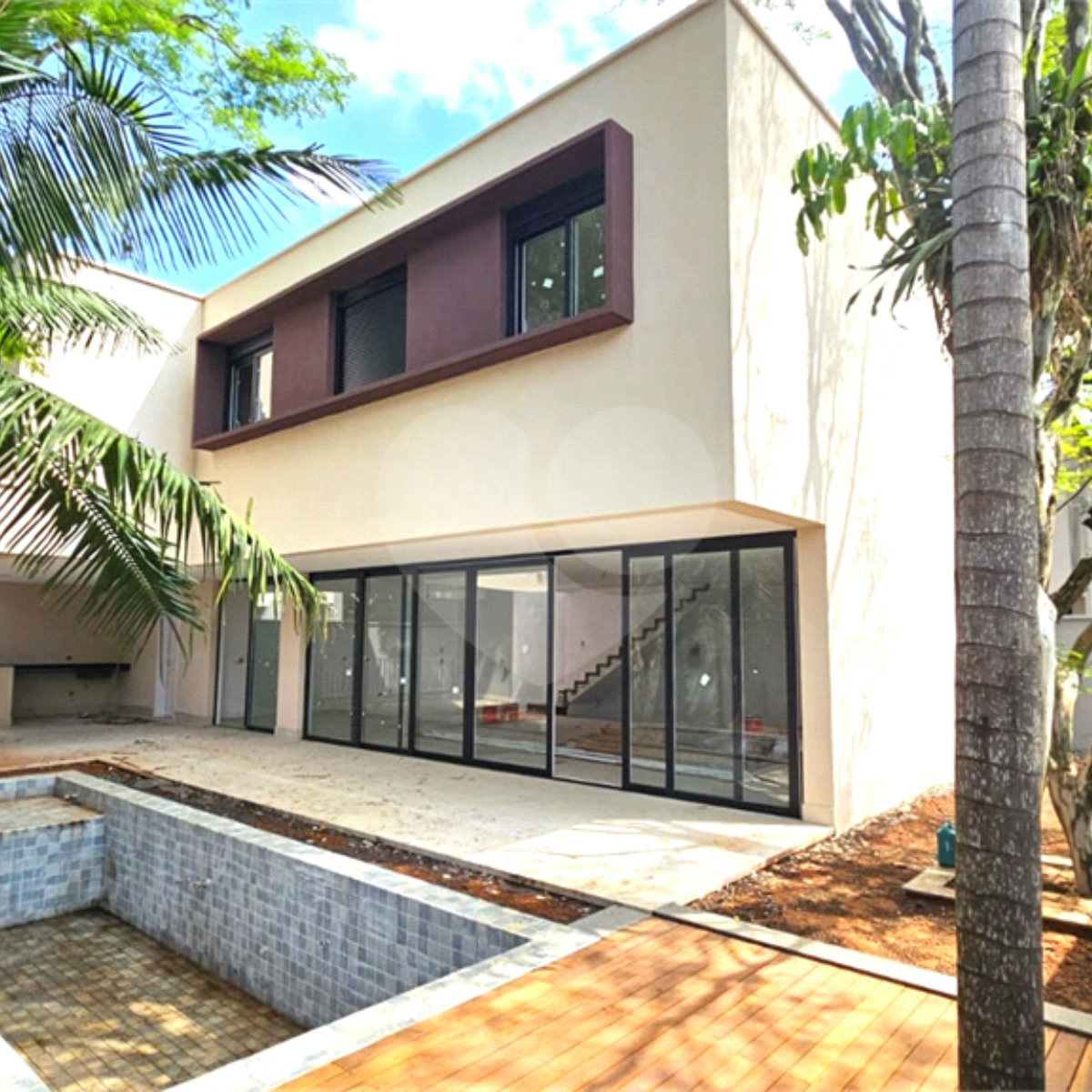 Casa à venda com 4 suítes no condomínio Garda, São Paulo - SP