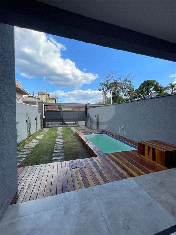 Casa à venda com 3 suítes em Jardim Ipê, Atibaia, SP