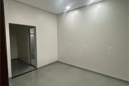 Casa à venda com 3 quartos, sendo 1 suíte,  em São Luís, Balsas, MA