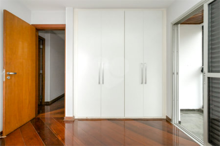 Apartamento à venda com 4 quartos, sendo 3 suítes, em Perdizes, São Paulo, SP