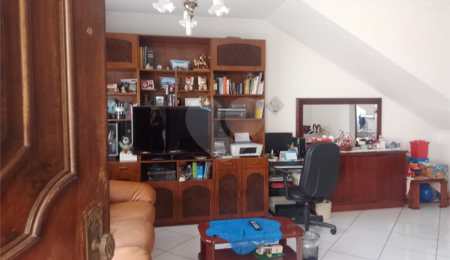 Sobrado à venda com 3 quartos, sendo 1 suíte,  em Tremembé, São Paulo, SP