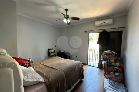 Sobrado à venda com 4 quartos, sendo 2 suítes, em Vila Ipojuca, São Paulo, SP