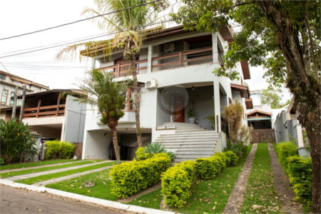 Casa à venda com 4 quartos, sendo 2 suítes,  no condomínio Villaggio Capriccio, Louveira - SP