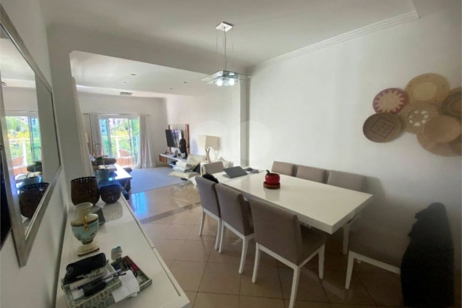 Casa à venda com 4 quartos, sendo 1 suíte, em Vila São Francisco, São Paulo, SP