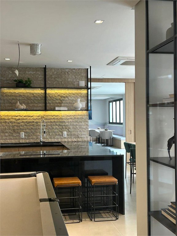 Apartamento à venda com 3 suítes em Belenzinho, São Paulo, SP