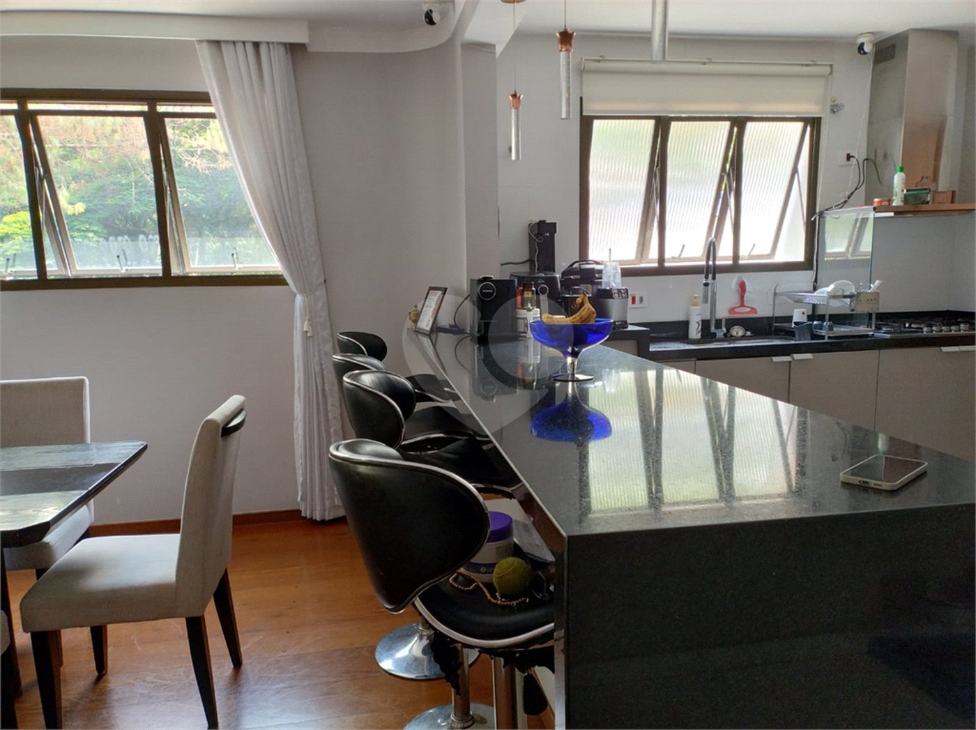 Apartamento à venda com 4 quartos, sendo 1 suíte,  em Brooklin Paulista, São Paulo, SP