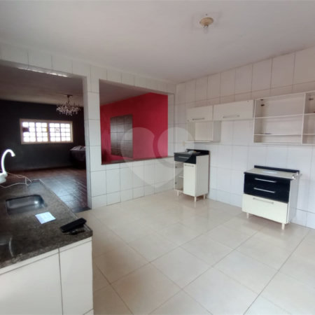 Casa à venda com 2 quartos em Vila Mazzei, Itapetininga, SP