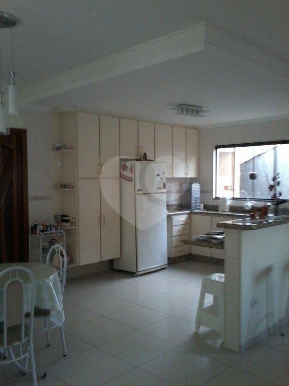 Casa à venda com 2 quartos, sendo 1 suíte,  em Jardim City, Guarulhos, SP