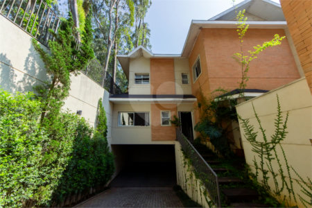 Casa à venda com 5 suítes no condomínio Solar dos Manacas, São Paulo - SP