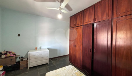 Casa à venda com 5 quartos, sendo 2 suítes,  em Jardim Maristela, Atibaia, SP