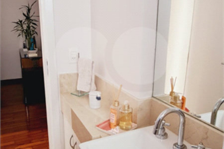 Apartamento à venda com 3 quartos, sendo 2 suítes, em Vila Monte Alegre, São Paulo, SP