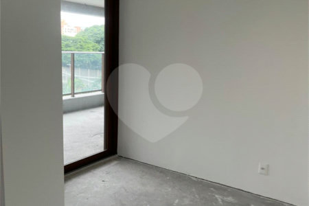 Apartamento à venda com 3 quartos, sendo 1 suíte, em Brooklin Novo, São Paulo, SP