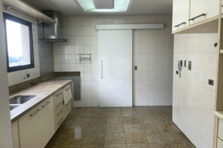 Apartamento à venda com 4 suítes em Vila Suzana, São Paulo, SP