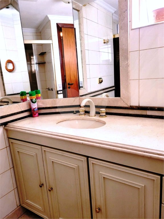 Apartamento à venda com 2 suítes em Moema, São Paulo, SP