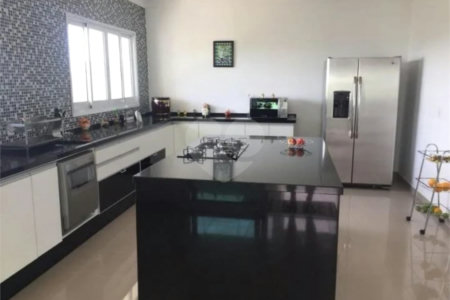 Condomínio à venda com 4 quartos, sendo 2 suítes, em Colinas do Paratehy, Mogi das Cruzes, SP