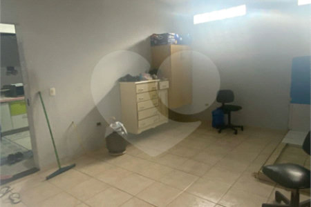 Sobrado à venda com 3 quartos, sendo 1 suíte, em Vila Virgínia, Itaquaquecetuba, SP