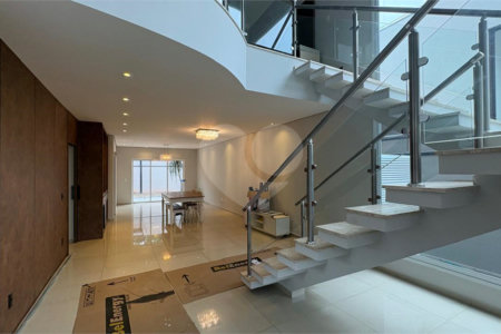 Casa à venda com 4 quartos, sendo 3 suítes, no condomínio Mont Blanc, Sorocaba - SP