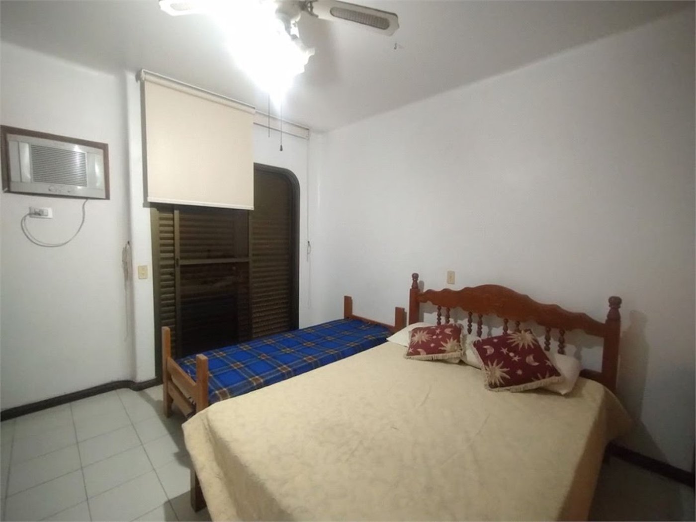 Apartamento com 4 dormitórios à venda, 145 m² por R$ 900.000,00 - Jardim das Conchas - Guarujá/SP