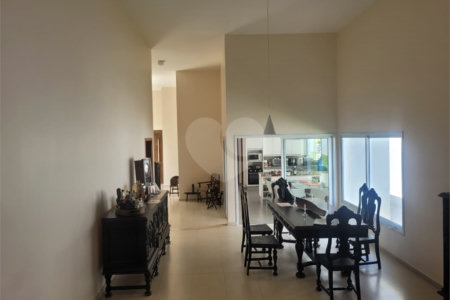 Casa à venda com 3 suítes no condomínio Village Saint Charbel, Araçoiaba da Serra - SP