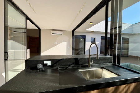Casa à venda com 3 suítes no condomínio Residencial Dona Maria Candida, Indaiatuba - SP