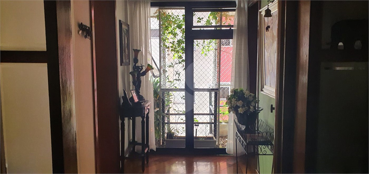 Apartamento à venda com 4 quartos, sendo 3 suítes,  em Perdizes, São Paulo, SP