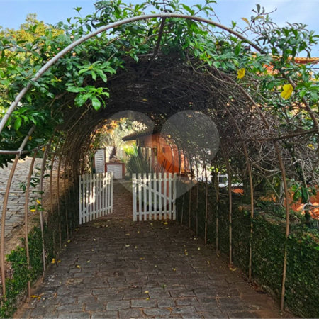 Casa à venda com 4 quartos, sendo 3 suítes, em João Fernandes, Armação dos Búzios, RJ
