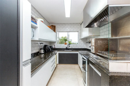 Apartamento à venda com 4 quartos, sendo 1 suíte, em Jardim Monte Kemel, São Paulo, SP