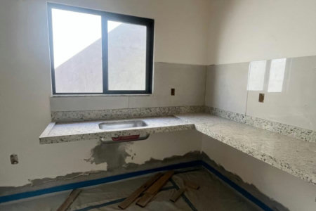 Casa à venda com 3 quartos, sendo 1 suíte,  em Bela Vista da Lagoa, Três Lagoas, MS