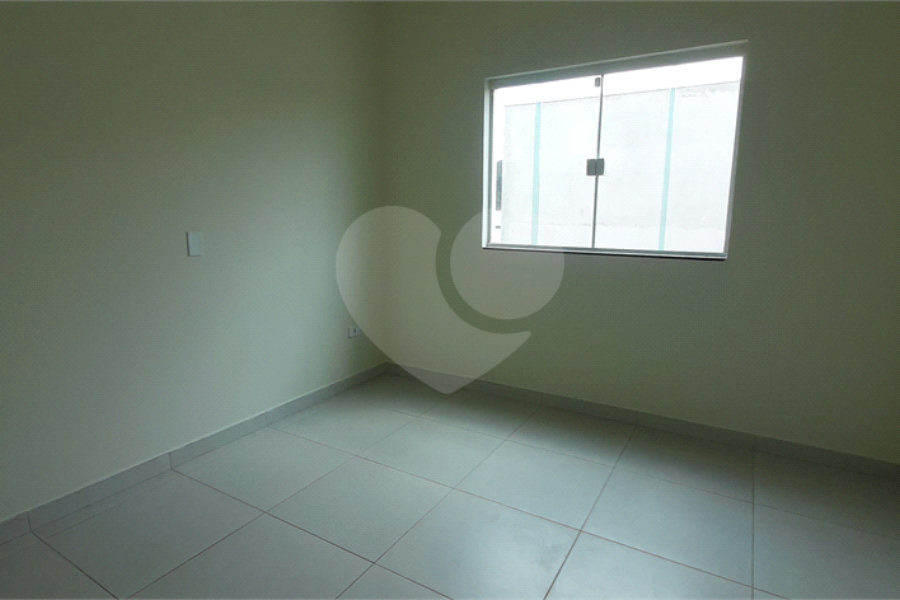 Sobrado à venda com 3 quartos, sendo 1 suíte, em Laranjeiras, Caieiras, SP