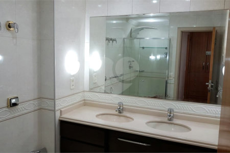 Apartamento à venda com 3 quartos, sendo 1 suíte, em Alto da Lapa, São Paulo, SP