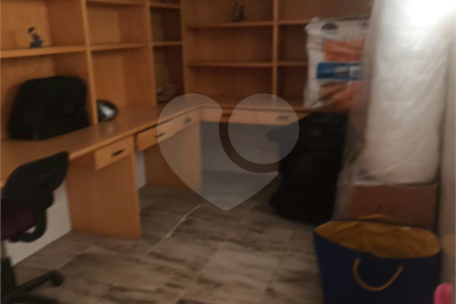 Sobrado à venda com 4 quartos, sendo 1 suíte, em Tremembé, São Paulo, SP