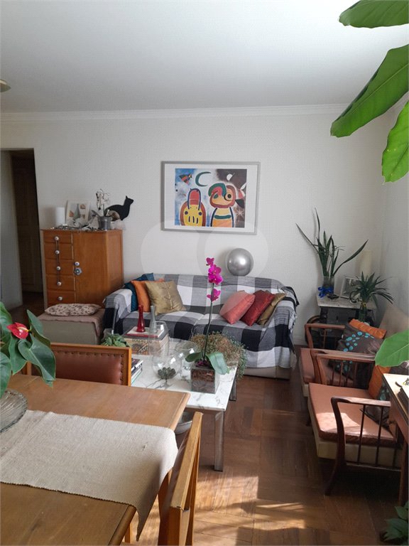 Apartamento para alugar com 3 quartos, sendo 1 suíte, em Vila Olímpia, São Paulo, SP