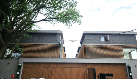 Casa à venda com 4 suítes no condomínio Plm 875, São Paulo - SP