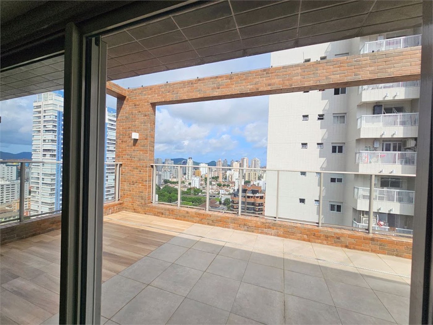 Apartamento com 2 dormitórios para alugar, 100 m² por R$ 12.500,02 - Aparecida - Santos/SP