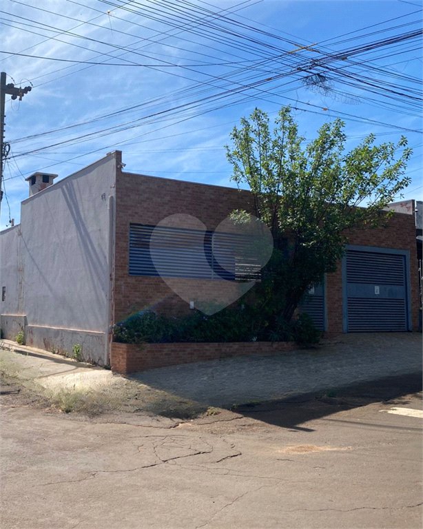 Casa à venda com 3 quartos, sendo 1 suíte, em Coophafronteira, Ponta Porã, MS
