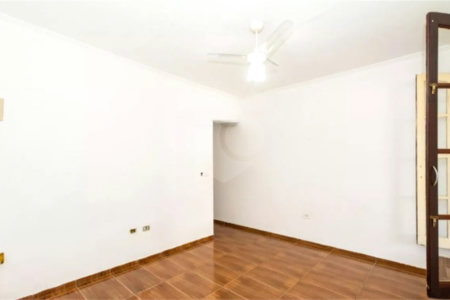 Casa à venda com 5 quartos, sendo 1 suíte, em Vila Rosália, Guarulhos, SP