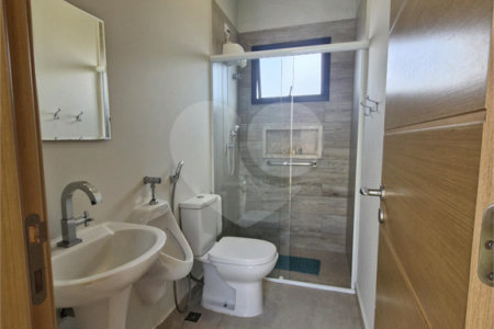 Casa à venda com 5 quartos, sendo 3 suítes, no condomínio Residencial Terras de Vinhedo, Vinhedo - SP