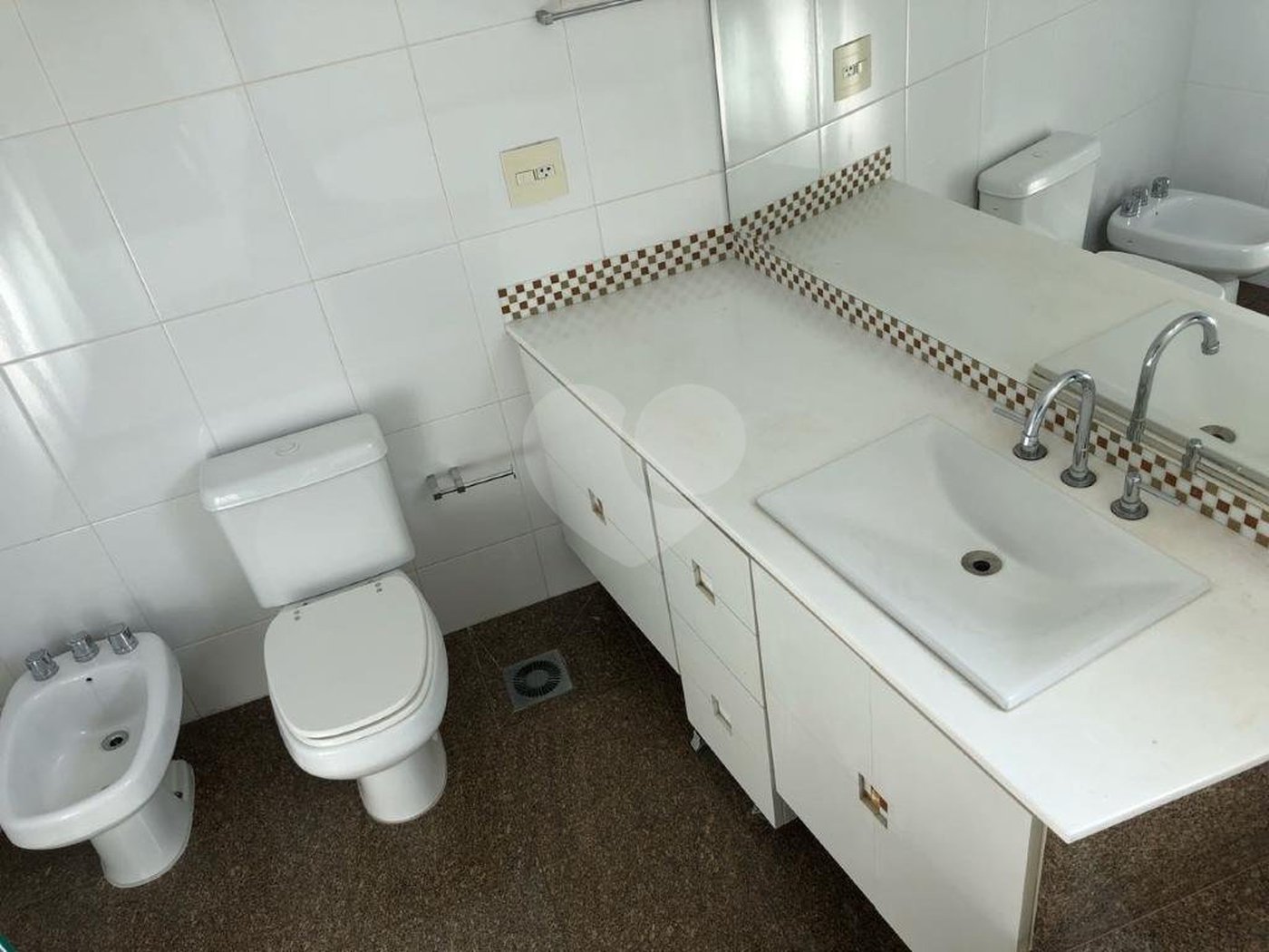 Apartamento à venda com 3 suítes em Vila Suzana, São Paulo, SP