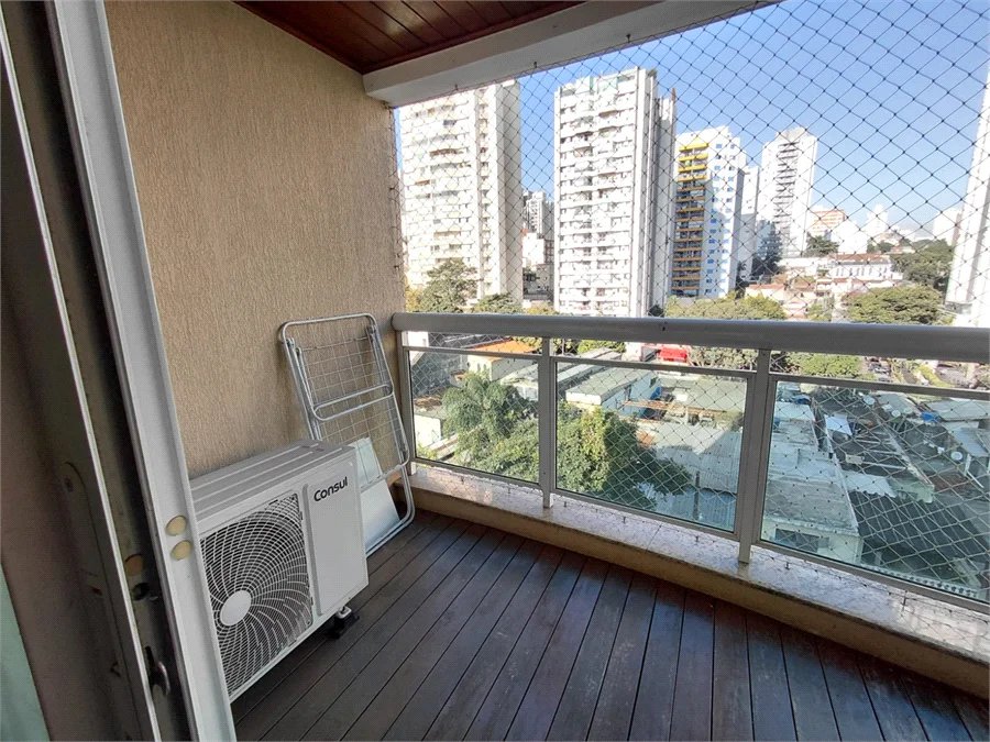 Apartamento à venda com 3 quartos, sendo 1 suíte,  em Vila Romana, São Paulo, SP