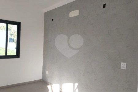 Casa à venda com 3 quartos, sendo 2 suítes, no condomínio Reserva dos Jatobás, Louveira - SP